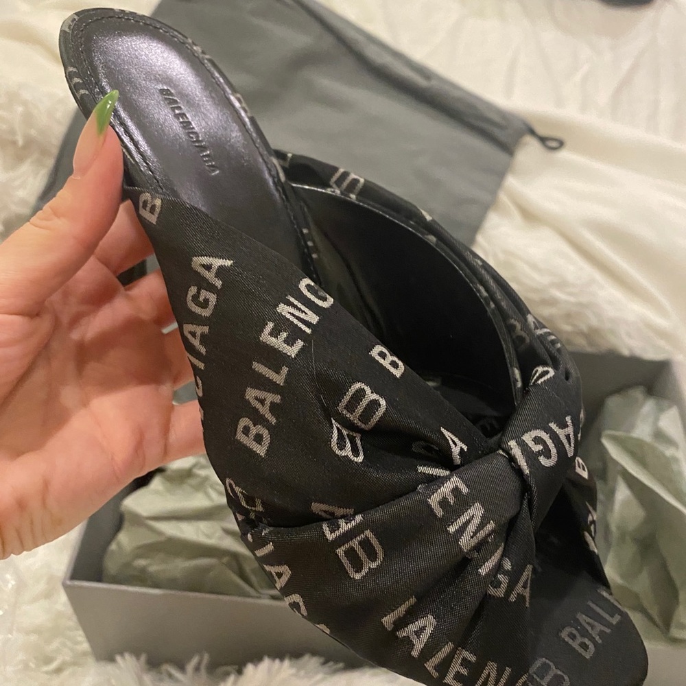 Balenciaga Drapy heels - Picture 3 of 8